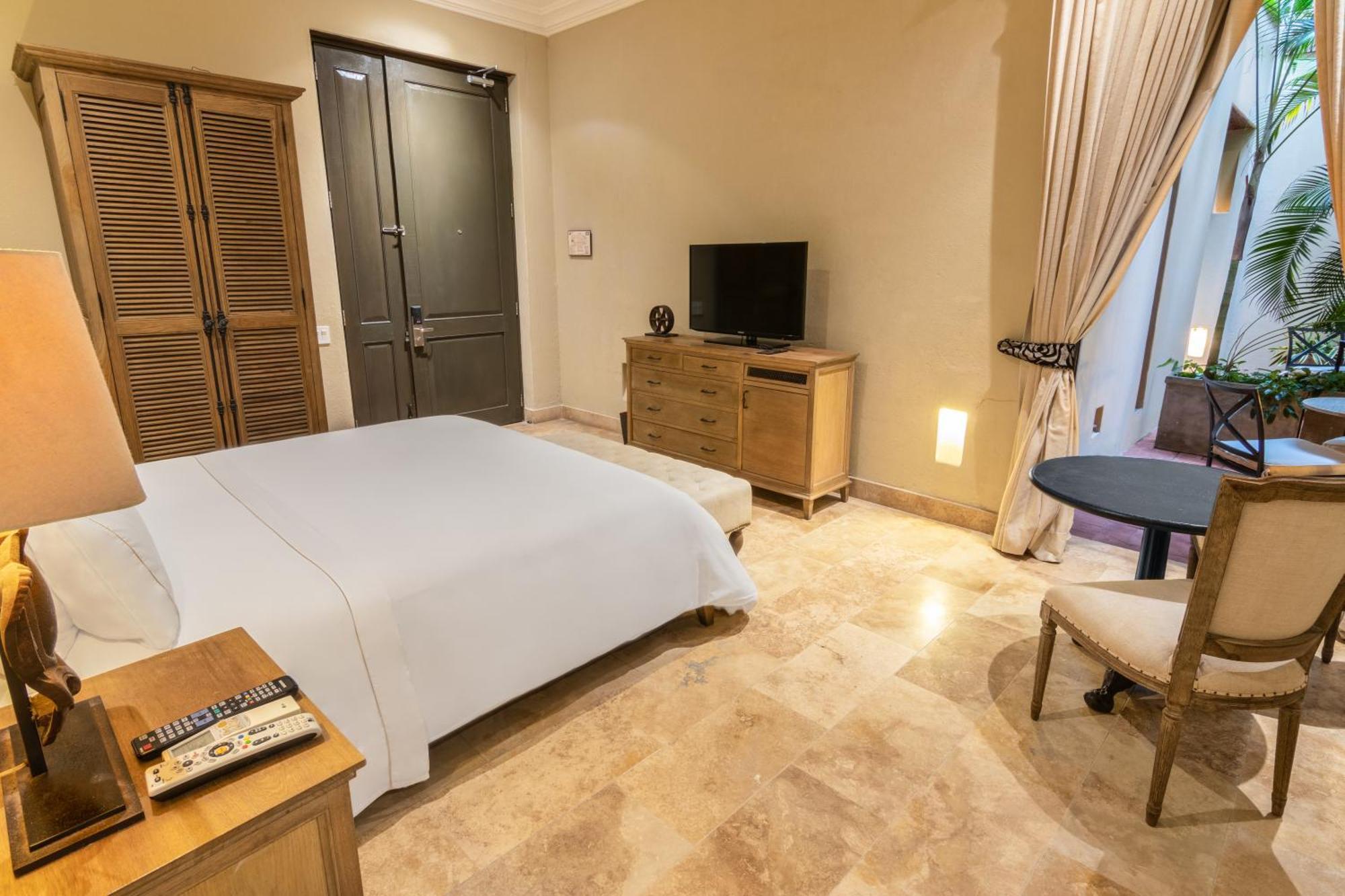 Bastion Luxury Hotel Картахена Экстерьер фото